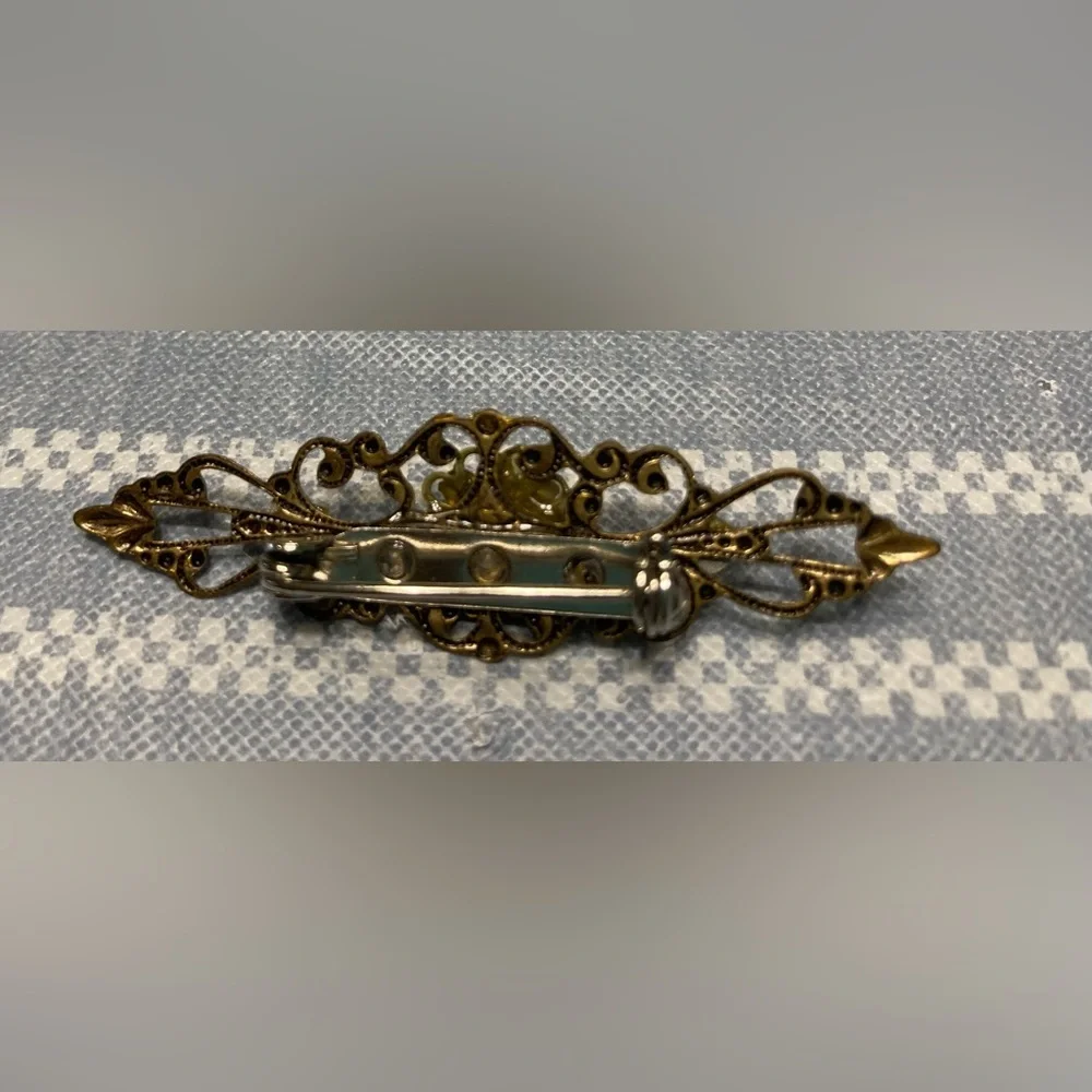 💛TODAY**$13**Vintage antique gold tone filigree brooch w/iridescent rhinestones - Picture 3 of 3